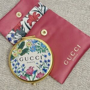 Gucci Gold Floral Beauty Double Sided Compact Mirror with Burgundy Pouch NWT